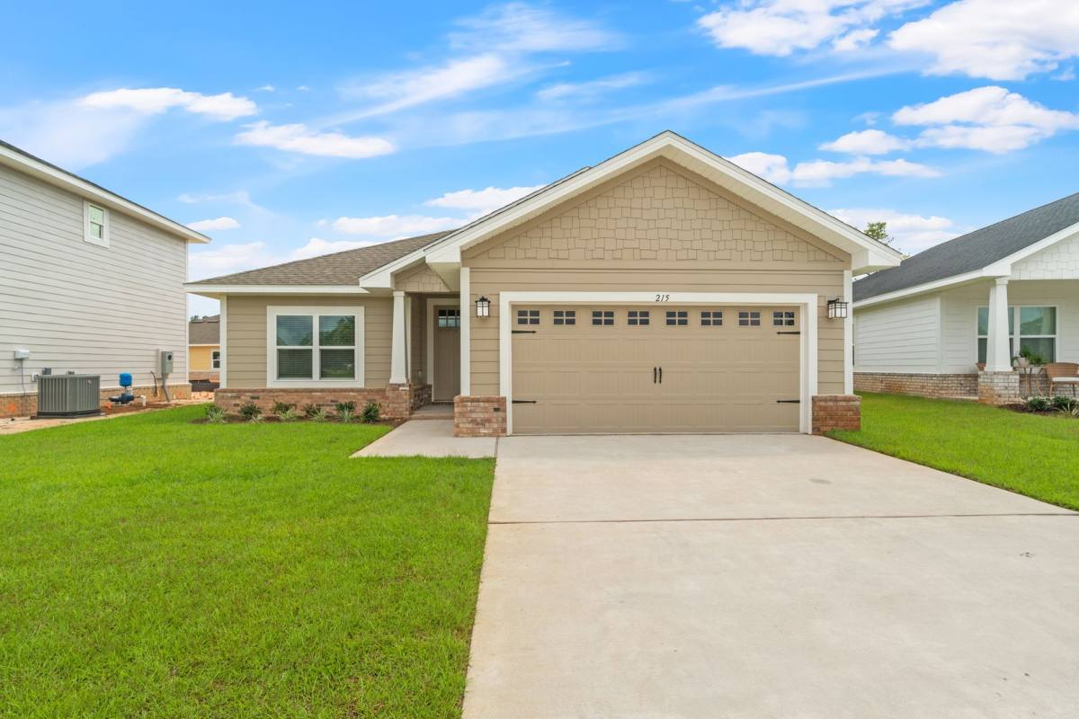 House for rent at 215 Speckled Trout Lane N, Freeport, FL 32439