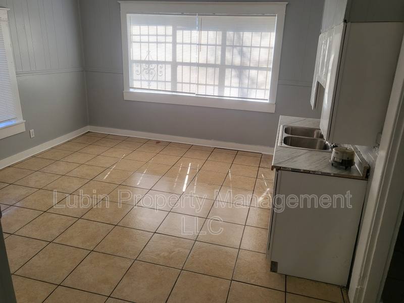 House for rent at 723 E Trigg Ave, Memphis, TN 38106