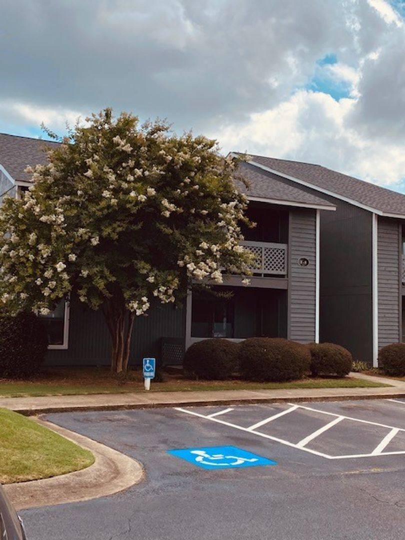 Apartment for rent at 200 Bristol St, Perry, GA 31069