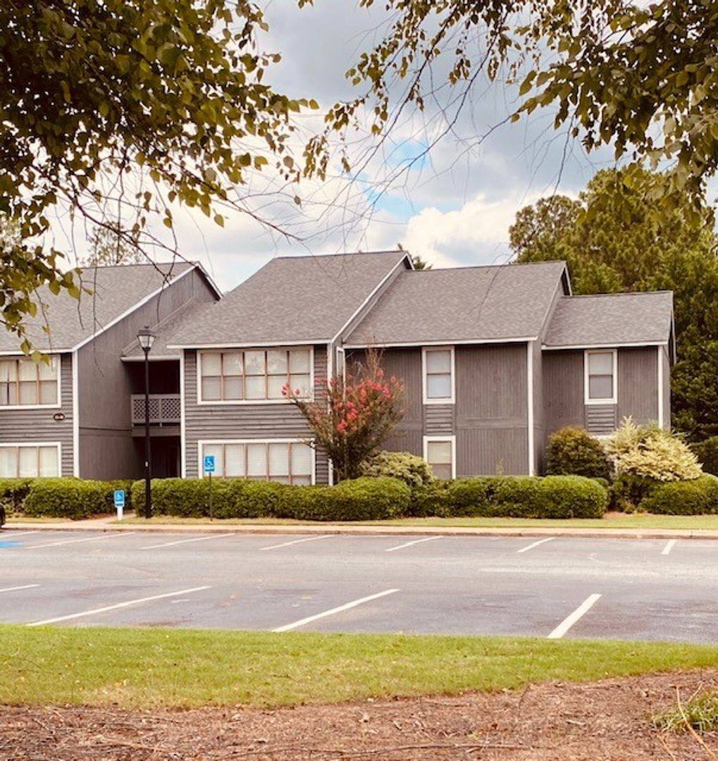 Apartment for rent at 200 Bristol St, Perry, GA 31069