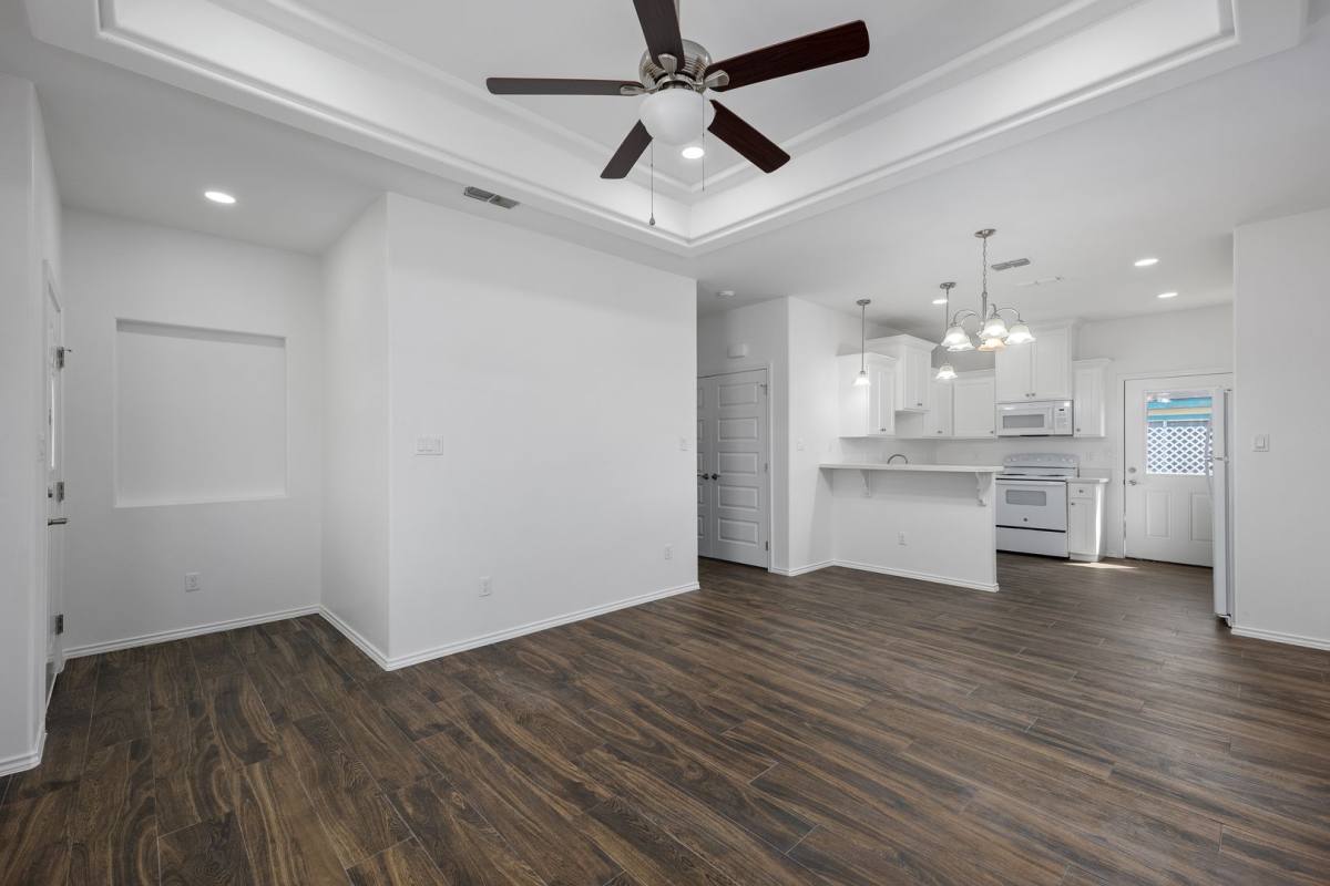 Apartment for rent at 326 N Virginia Ave, Mercedes, TX 78570
