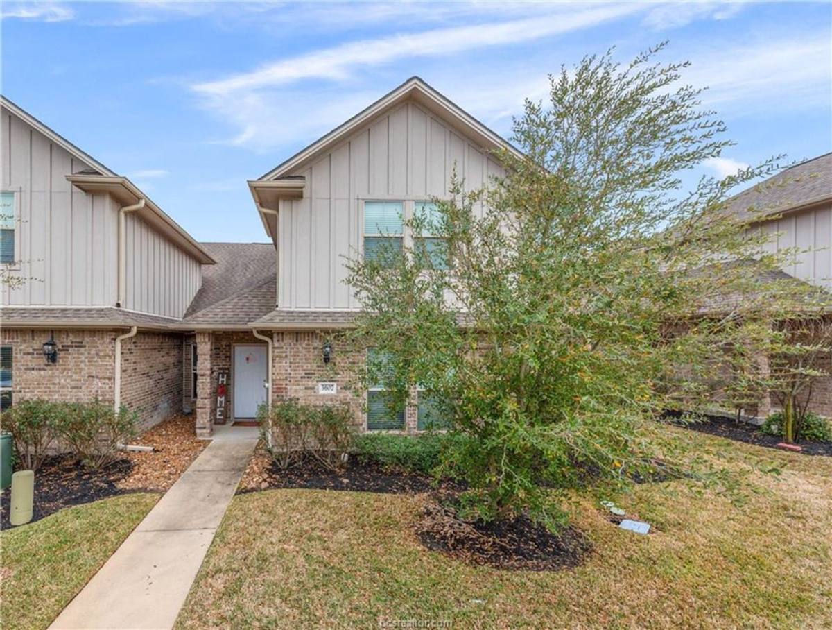 Townhouse for rent at 3628 Kenyon, College Station, TX 77845