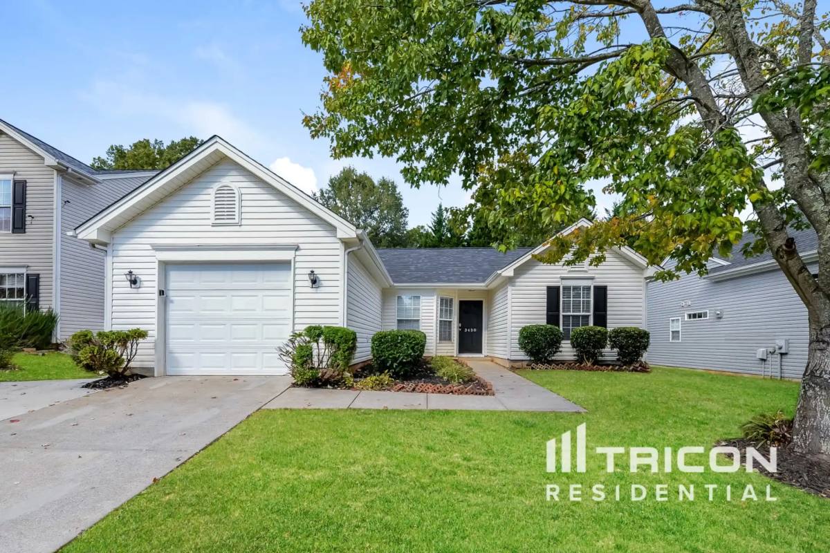 3450 Thornaby Dr, Winston Salem, NC 27107