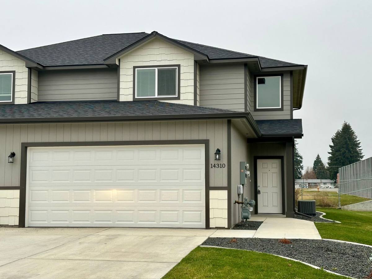 House for rent at 14310 E 13th Ave, Veradale, WA 99037