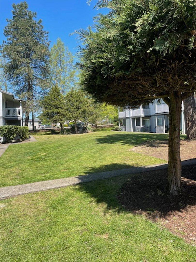 Apartment for rent at 1718 S 84th St, Tacoma, WA 98444
