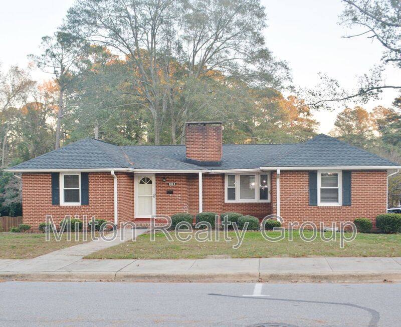 Apartment for rent at 119 S Aiken, Fuquay Varina, NC 27526