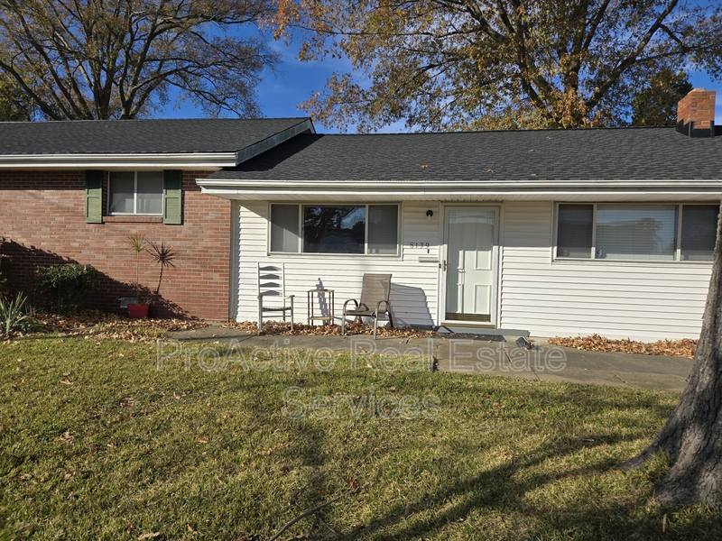 House for rent at 8139 Camellia Rd, Norfolk, VA 23518