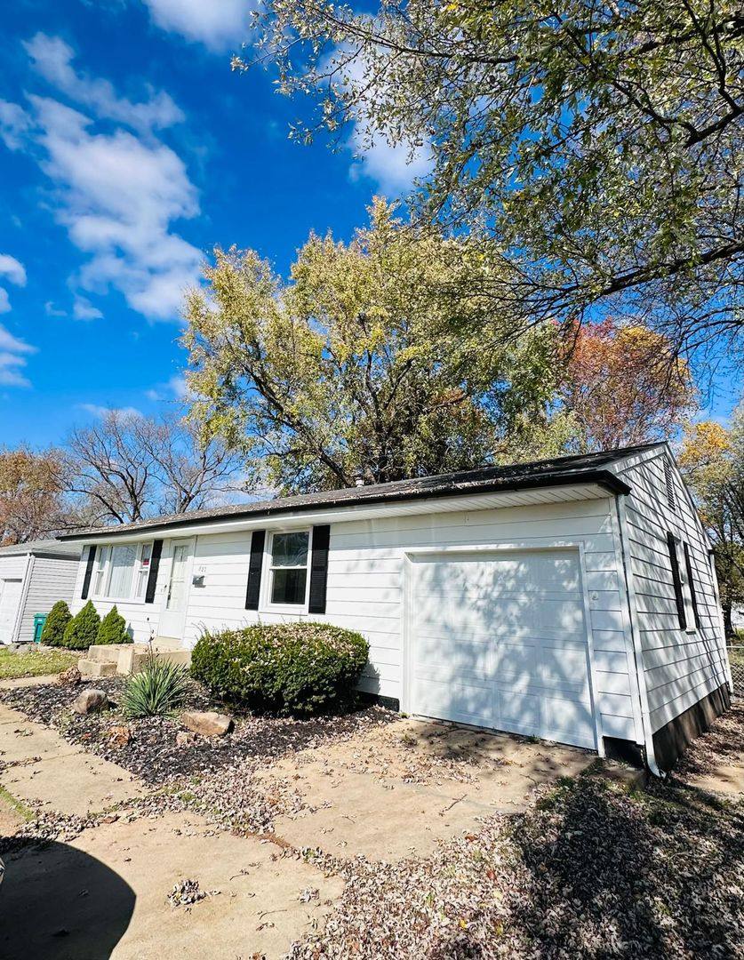 House for rent at 607 Ludlow Dr, Saint Louis, MO 63137