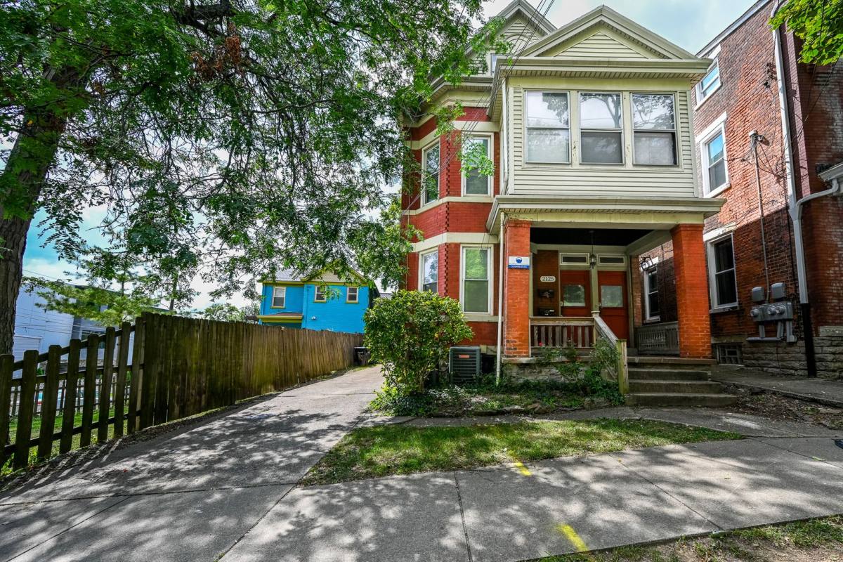 Apartment for rent at 2125 W Clifton Ave, Cincinnati, OH 45219