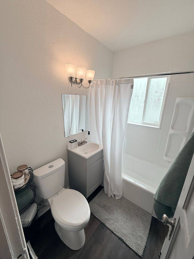 Apartment for rent at 332 SW Topeka Blvd, Topeka, KS 66603