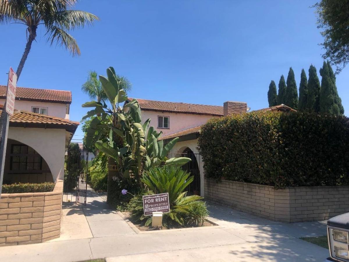 Apartment for rent at 4201 Green Ave, Los Alamitos, CA 90720