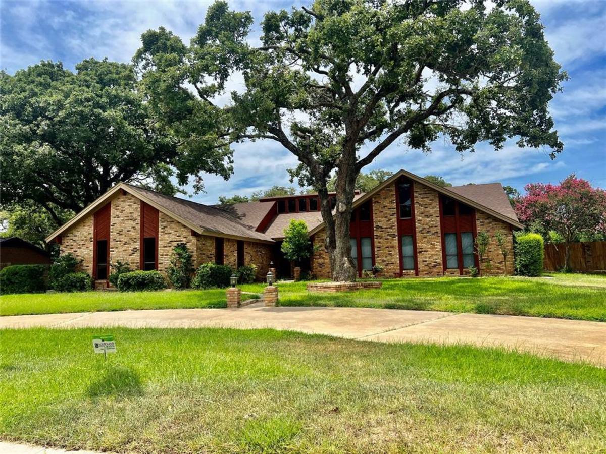 House for rent at 1602 Yokley Rd, Rockdale, TX 76567