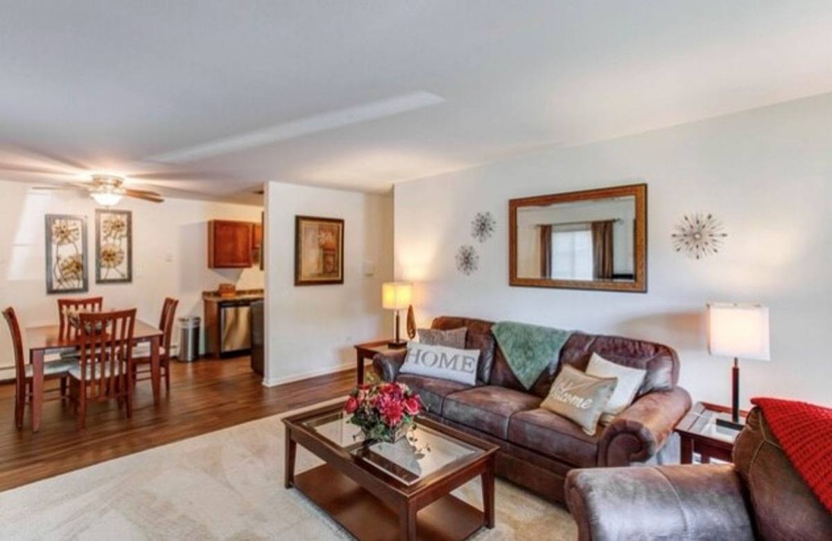 Apartment for rent at 1049 S Westmore-Meyers Rd, Lombard, IL 60148