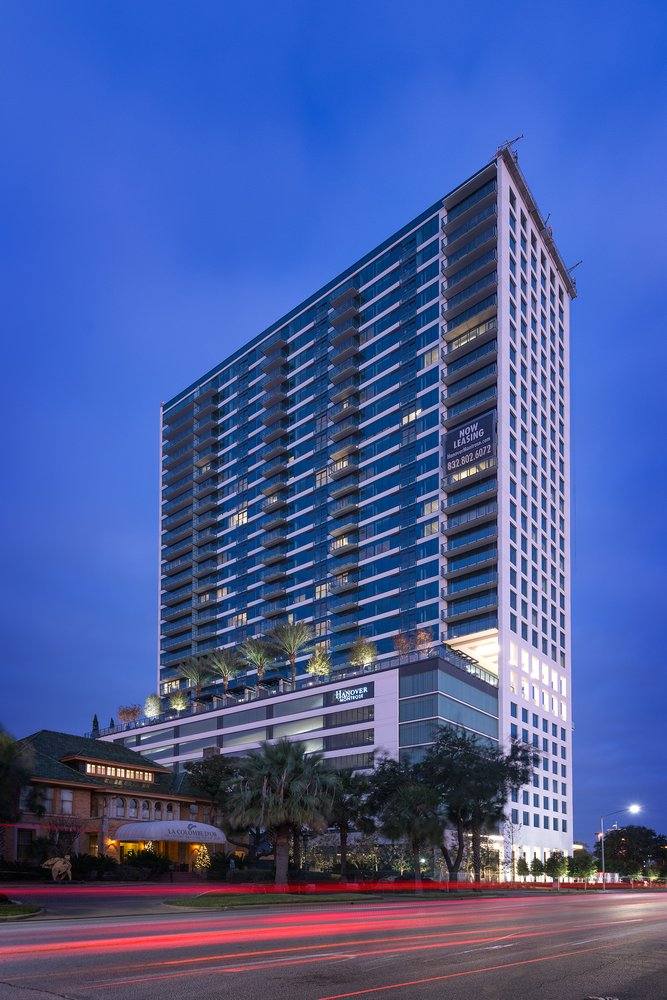 Apartment for rent at 3401 Montrose Blvd, Houston, TX 77006