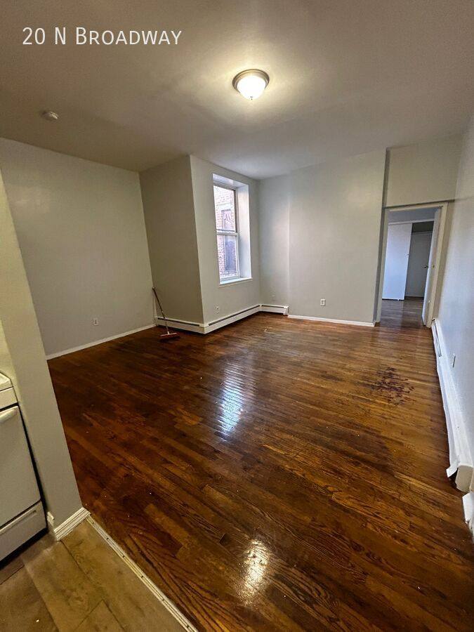 Apartment for rent at 20 N Broadway, Yonkers, NY 10701