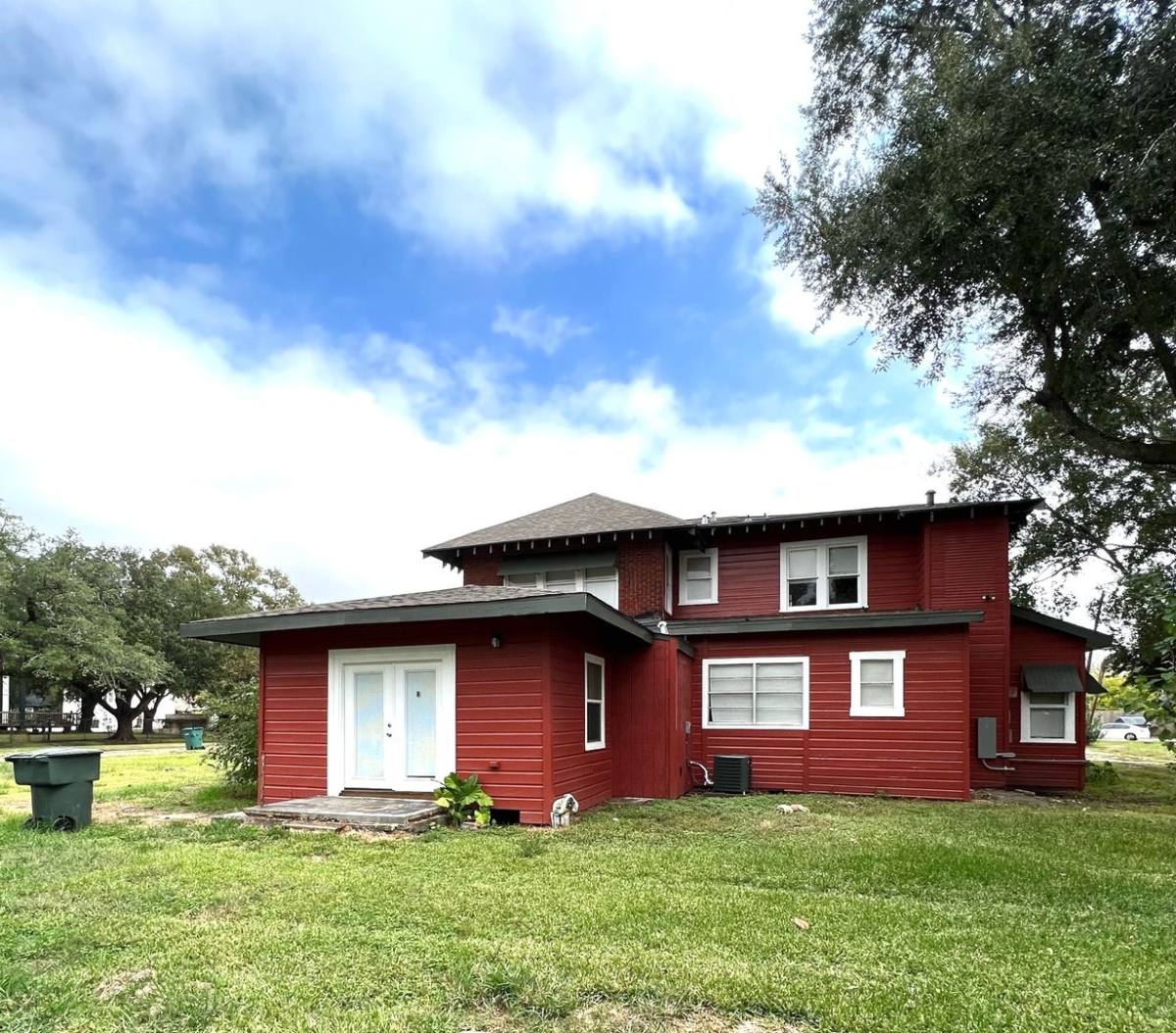 Apartment for rent at 2355 Pecos St, Beaumont, TX 77702