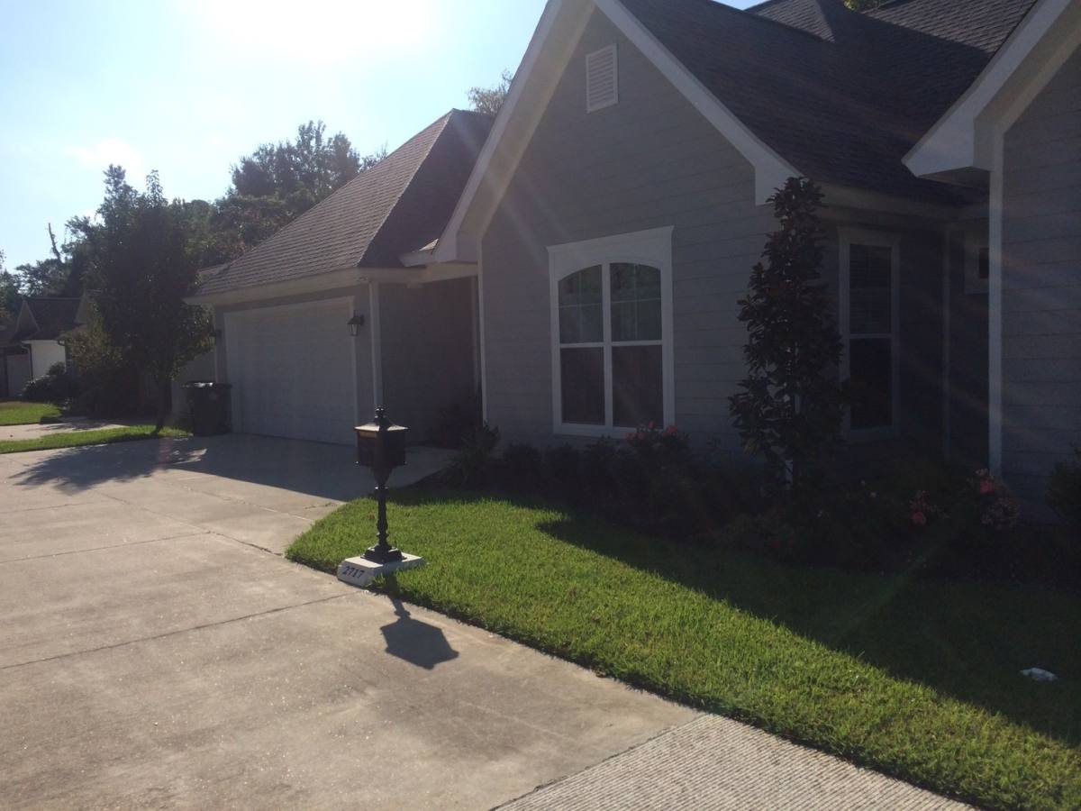 Apartment for rent at 2717 Henderson Bayou Place, Lake Charles, LA 70605
