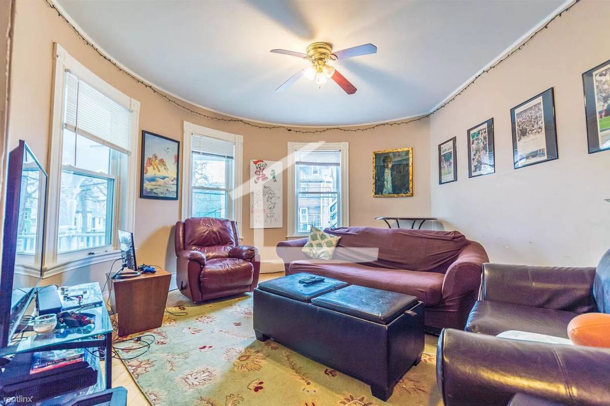 Apartment for rent at 23 Euston St #3, Brookline, MA 02446