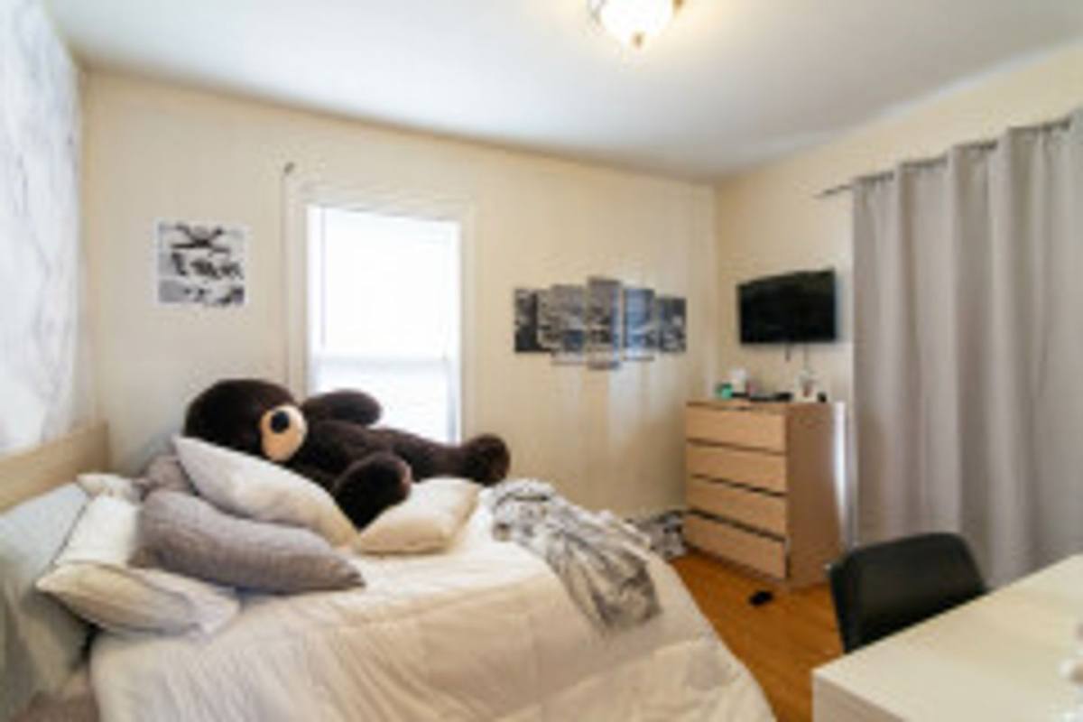 House for rent at 49 Pratt St #1A, Allston, MA 02134