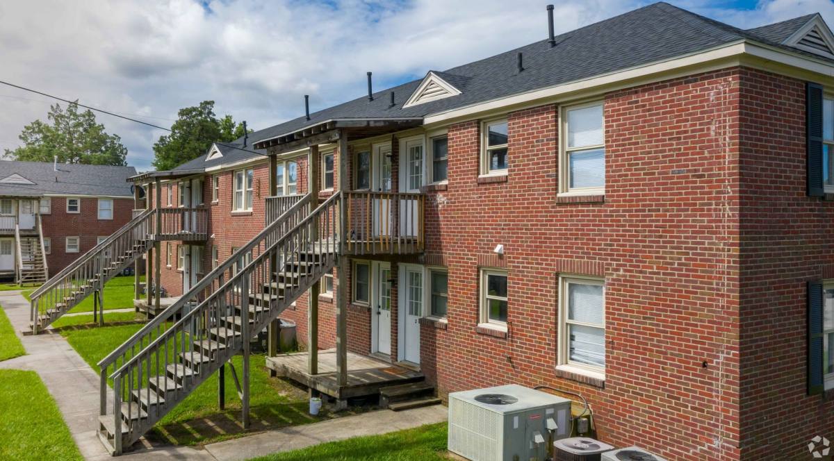 Apartment for rent at 1352 Trent Blvd, New Bern, NC 28560