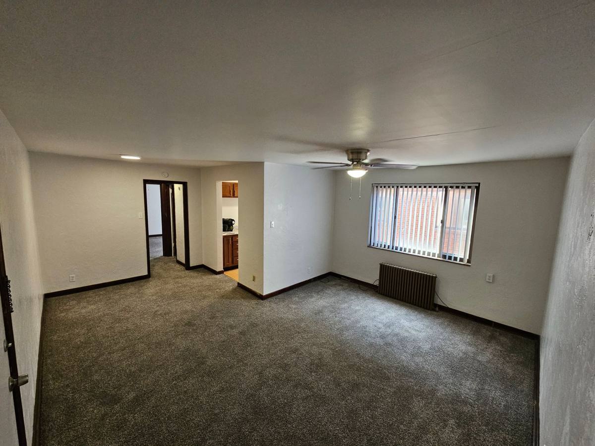 Apartment for rent at 319-323 Morewood Ave, Pittsburgh, PA 15213