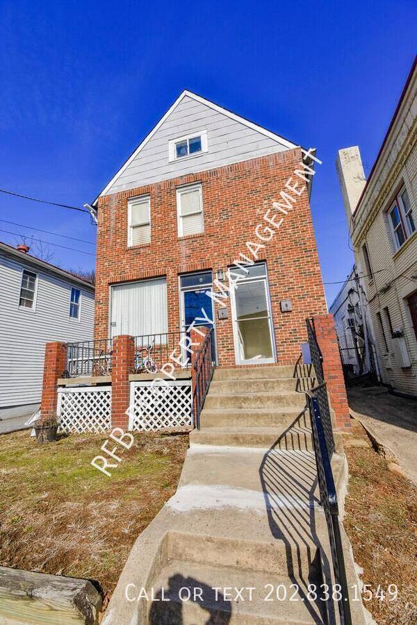 Apartment for rent at 3316 Perry St, Mount Rainier, MD 20712