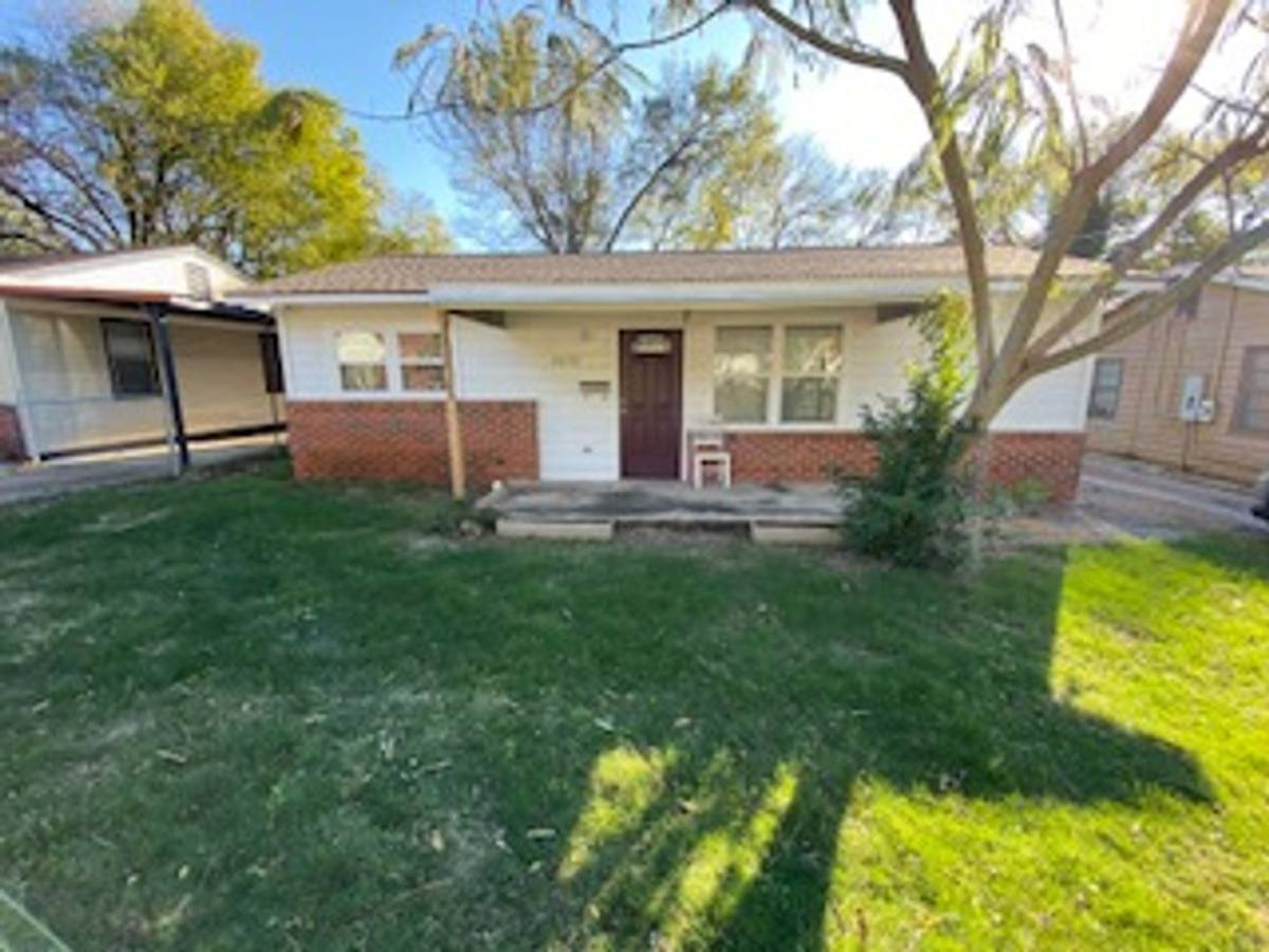 House for rent at 2070 Lucas Dr, Montgomery, AL 36107
