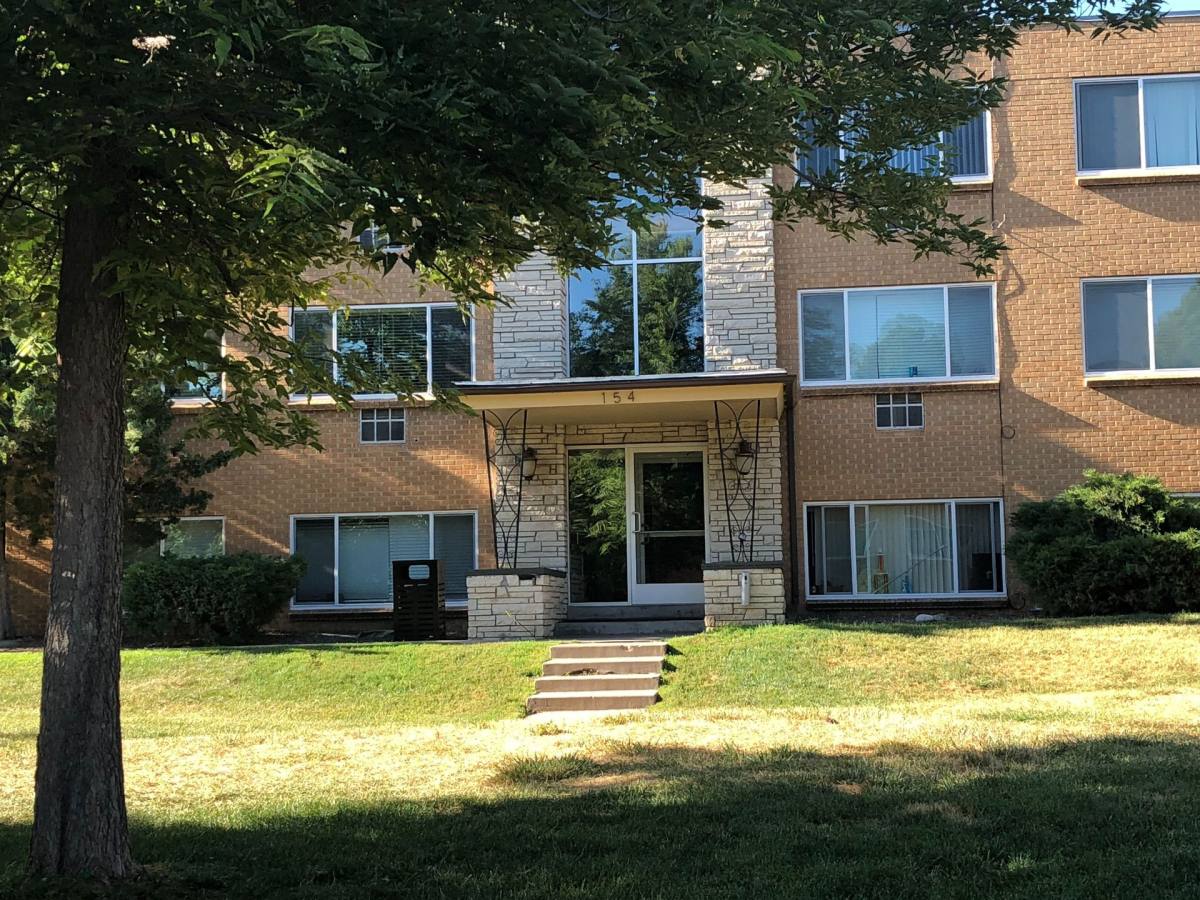 Apartment for rent at 154 W Powers Circle, Littleton, CO 80120