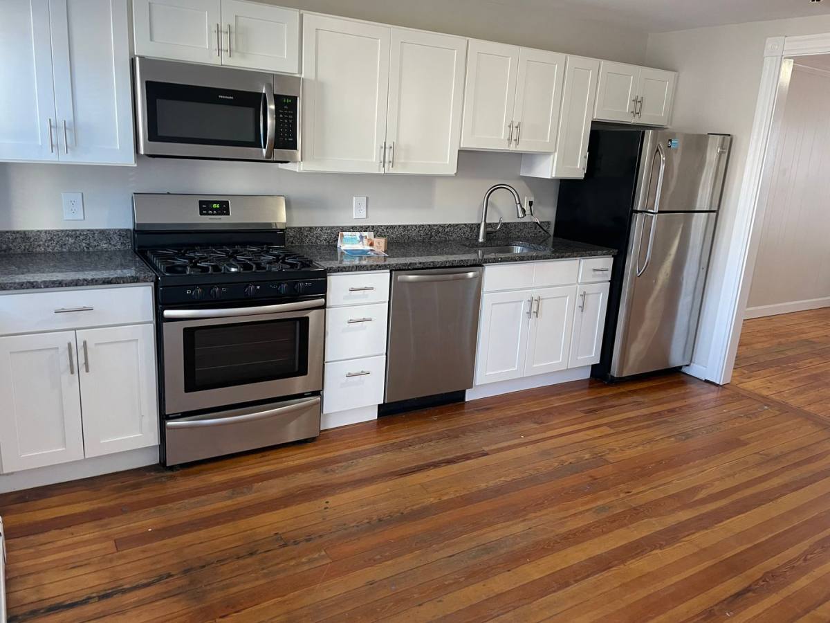Apartment for rent at 2-24 Oakleigh Ave, North Providence, RI 02911