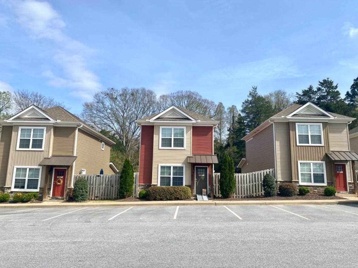 Apartment for rent at 235 Pendleton Rd, Clemson, SC 29631