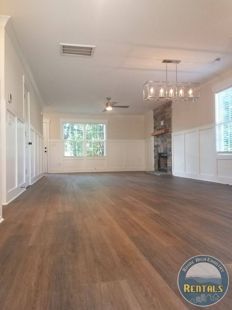 Townhouse for rent at 291 Stratford Lane, Boone, NC 28607
