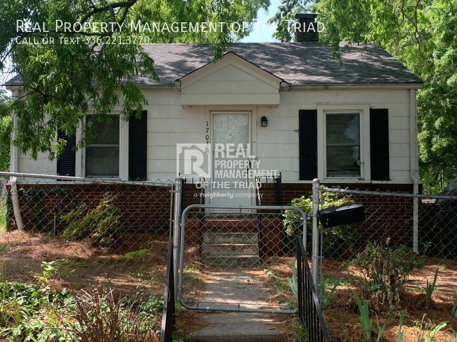 1703 Grove St, Greensboro, NC 27403