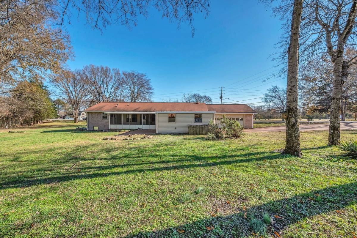 House for rent at 140 Almaville Rd, Smyrna, TN 37167