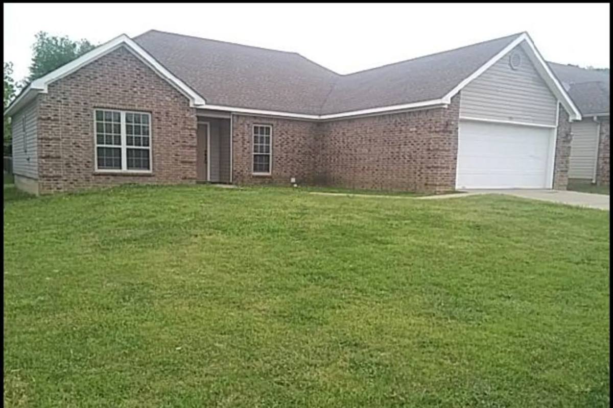 House for rent at Benton, 3316 Arkansas Dr, Benton, AR 72015