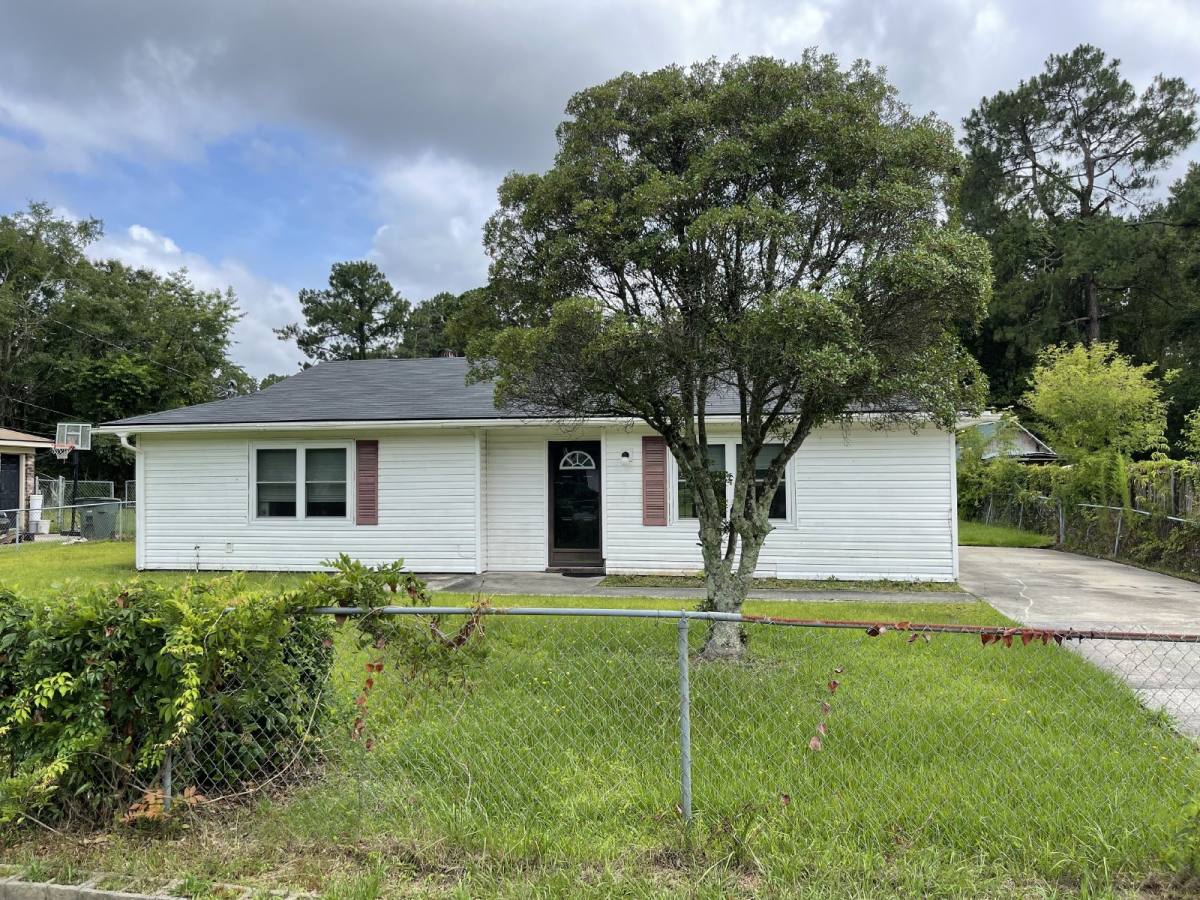 House for rent at 703 Fleming Rd, Hinesville, GA 31313