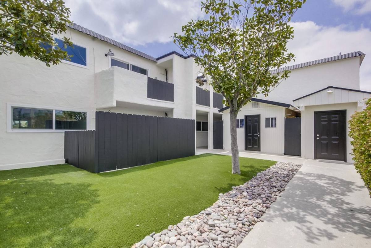 Apartment for rent at 13126-13130 Carriage Rd, Poway, CA 92064