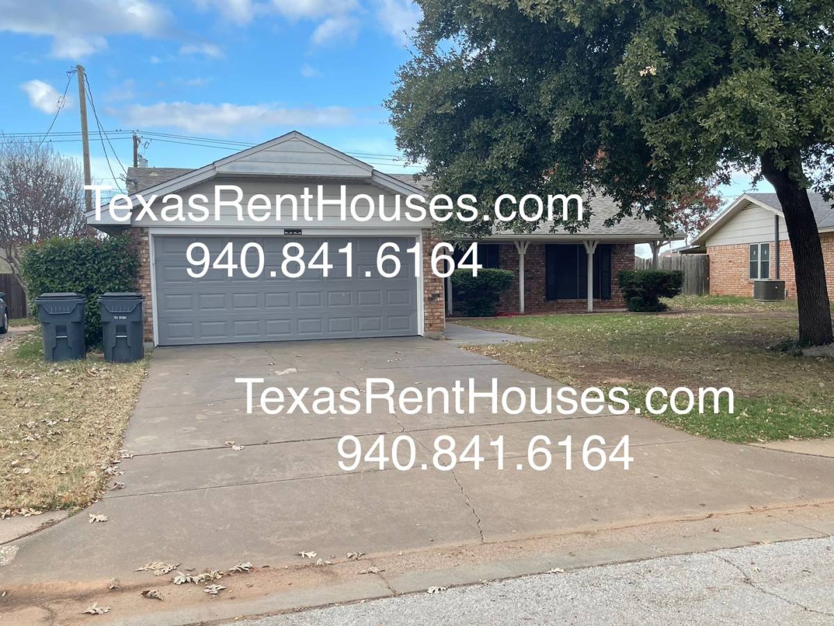 House for rent at 5508 Briargrove Dr, Wichita Falls, TX 76310