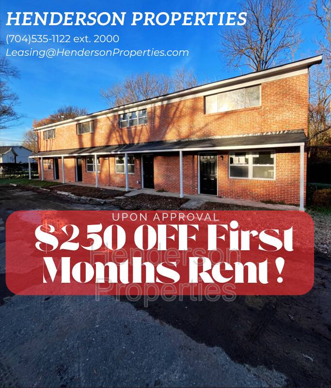Townhouse for rent at 2715 Dundeen St, Charlotte, NC 28216