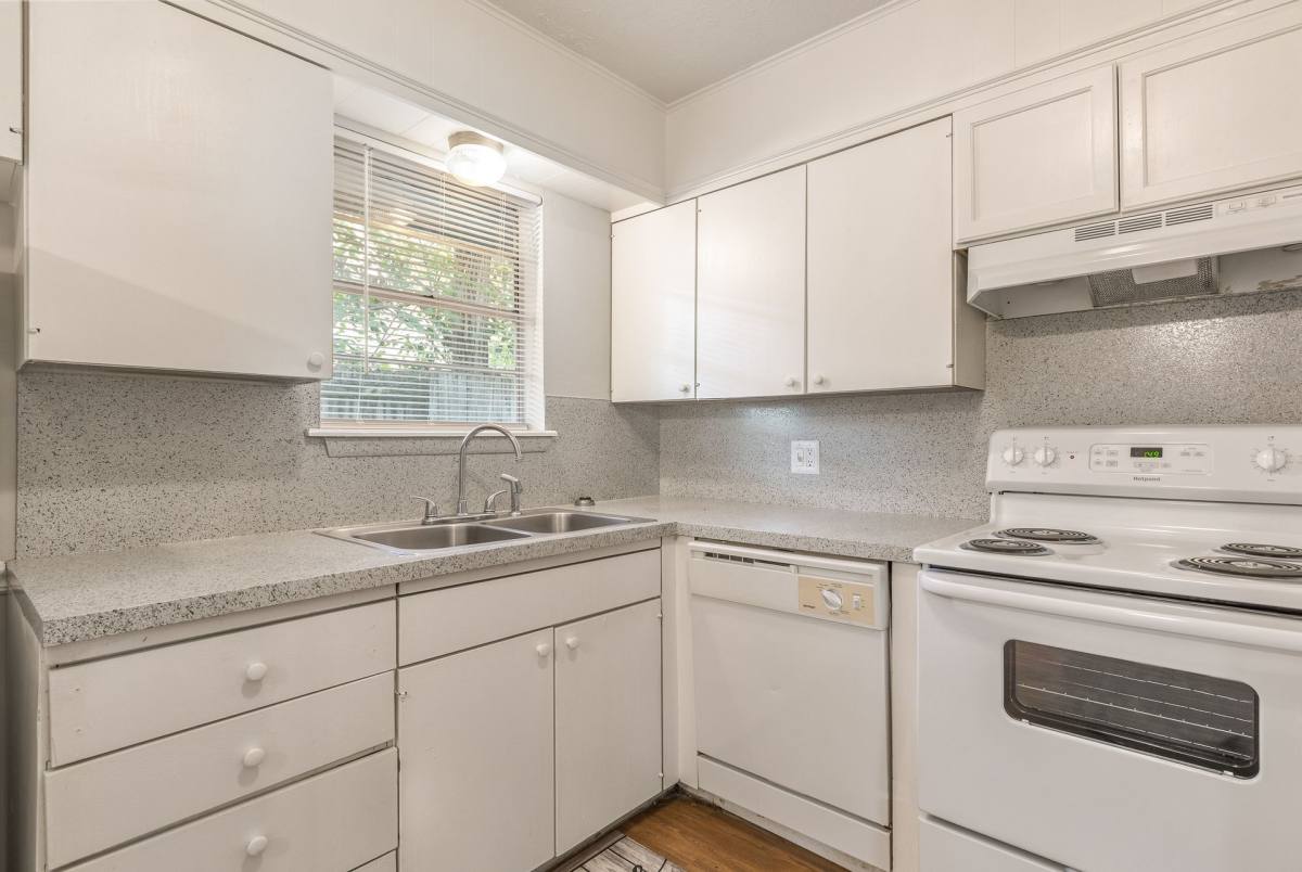 Apartment for rent at 2218 E 59th St, Tulsa, OK 74105