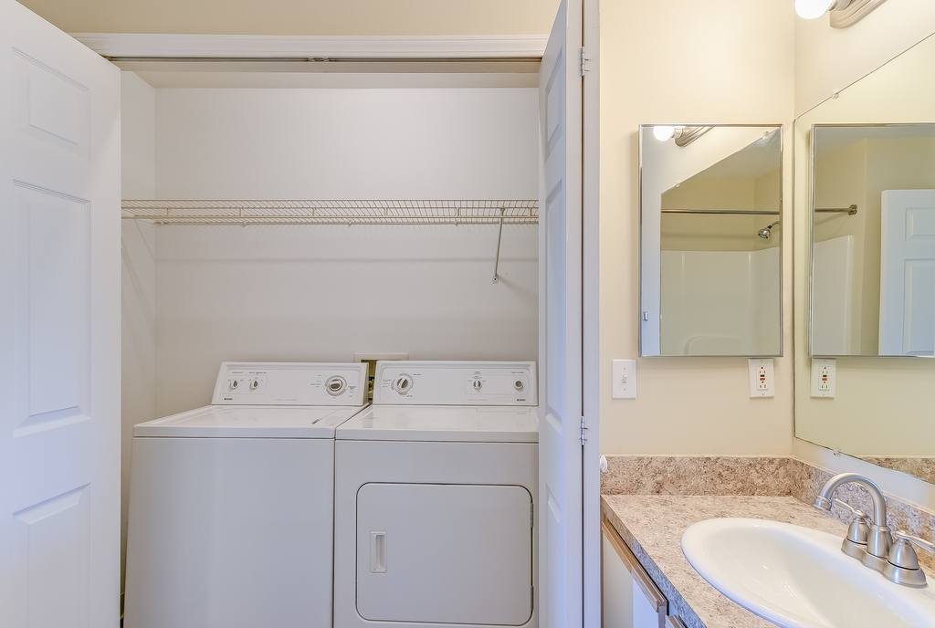 Apartment for rent at 1060 Aaron Dr, Dewitt, MI 48820