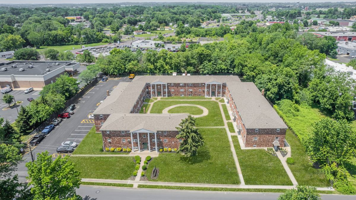 Apartment for rent at Bucks Crossings, 3110 Knights Rd, Bensalem, PA 19020