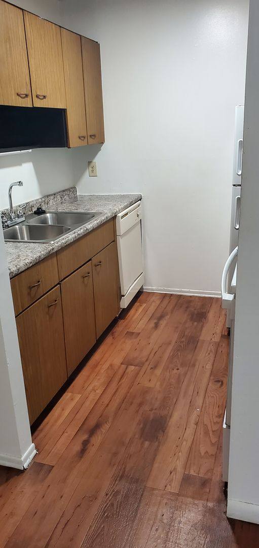 Apartment for rent at 1856 Sunset Ave, Cincinnati, OH 45238