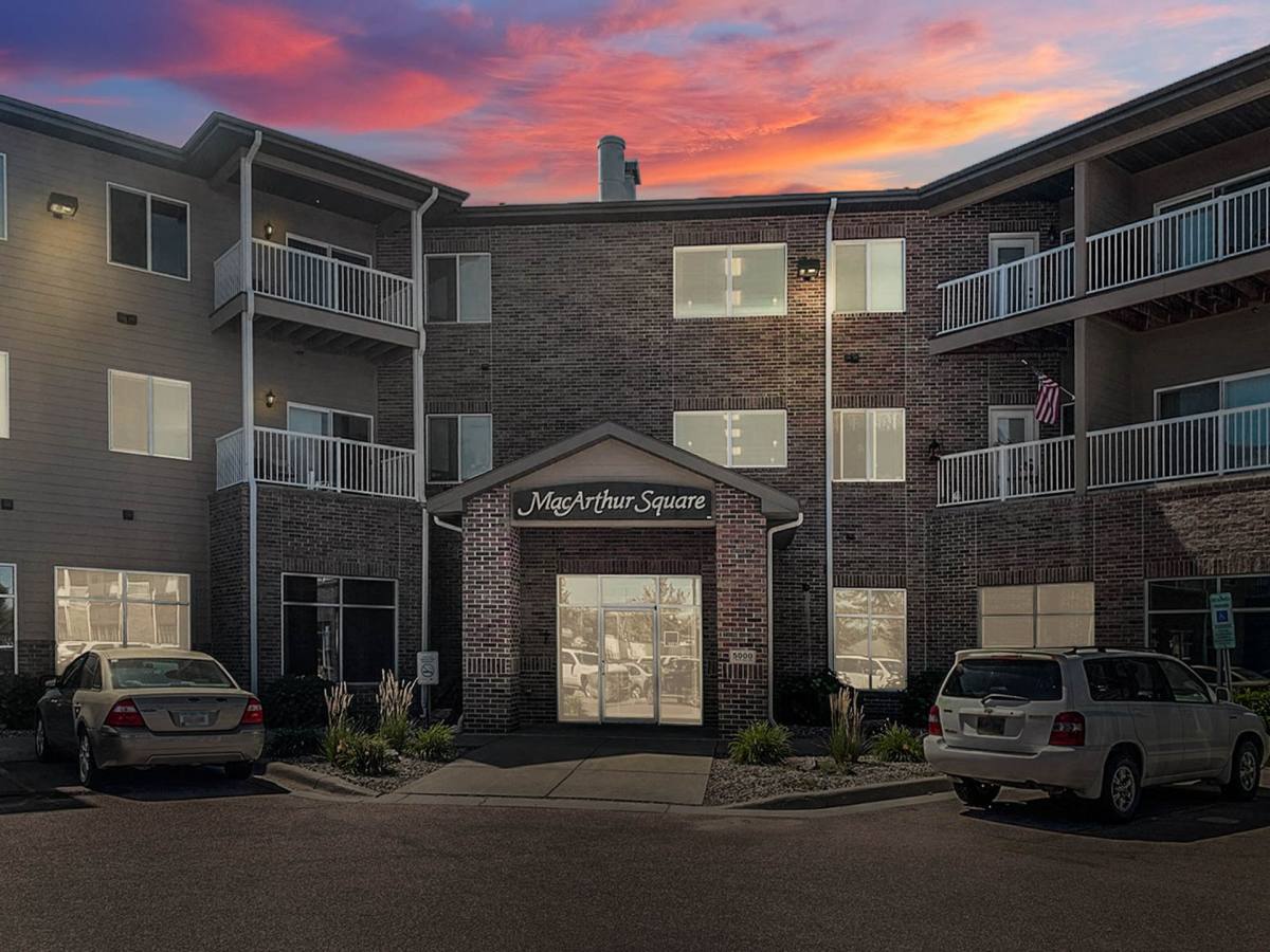 Apartment for rent at 5000 S Macarthur Lane, Sioux Falls, SD 57108