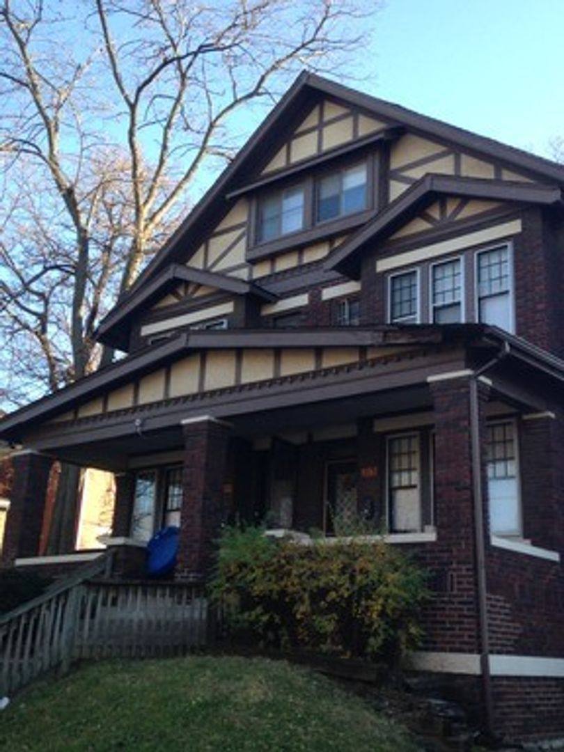 Apartment for rent at 213-215 E 14th Ave, Columbus, OH 43201