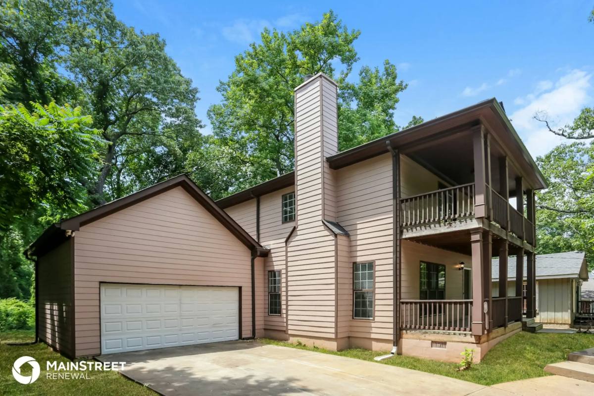 House for rent at 2041 Pryor Rd SW, Atlanta, GA 30315