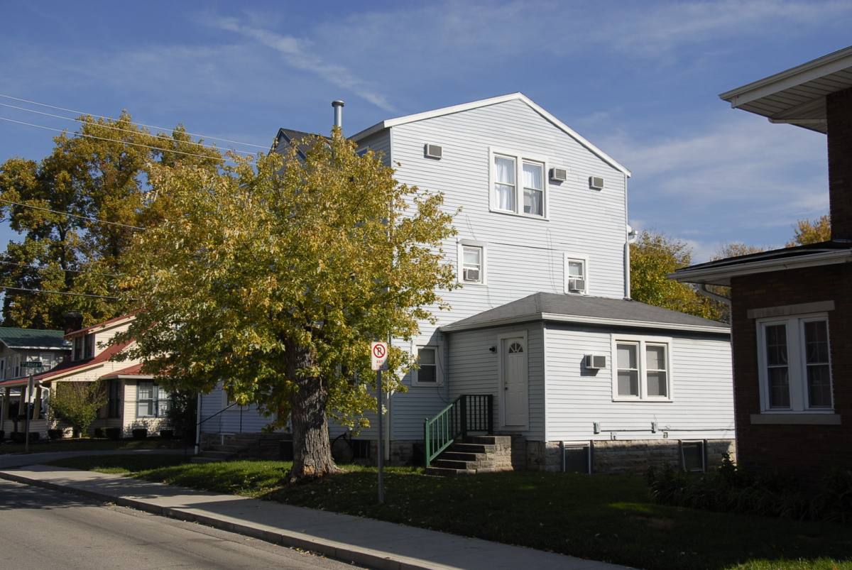 Apartment for rent at 408 N Grant St, Bloomington, IN 47408