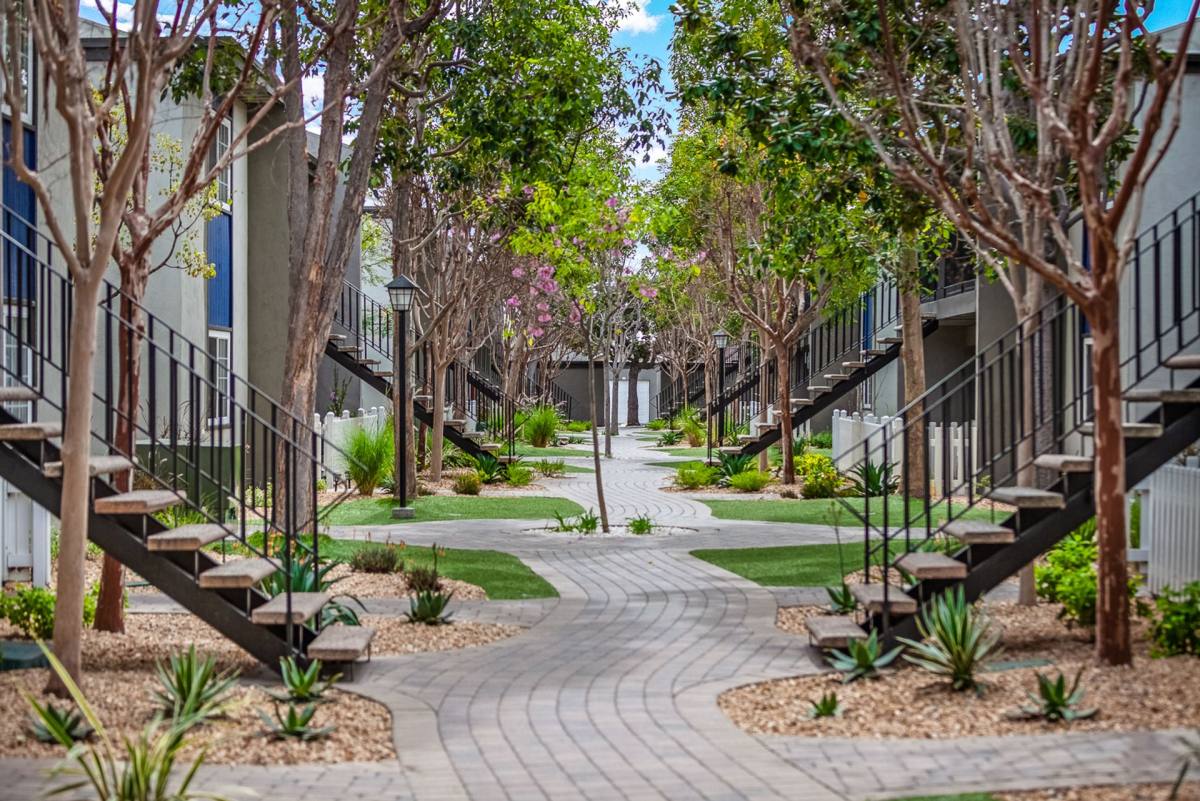 Apartment for rent at 2880 W Ball Rd, Anaheim, CA 92804