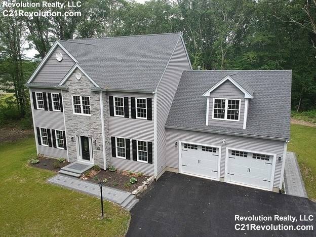 Apartment for rent at 40 Green St #1-40, Foxboro, MA 02035