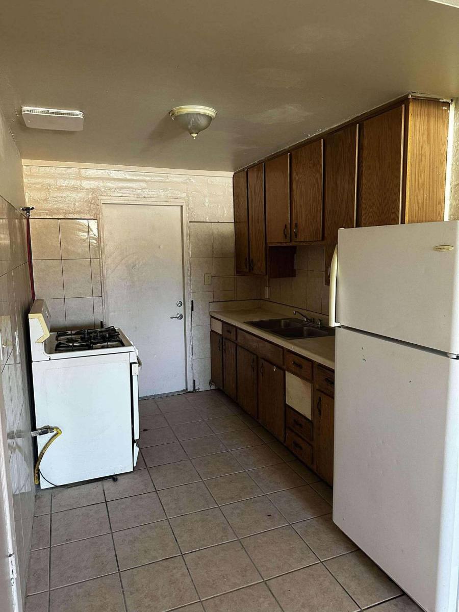 House for rent at 705 W Irvington Rd, Tucson, AZ 85714