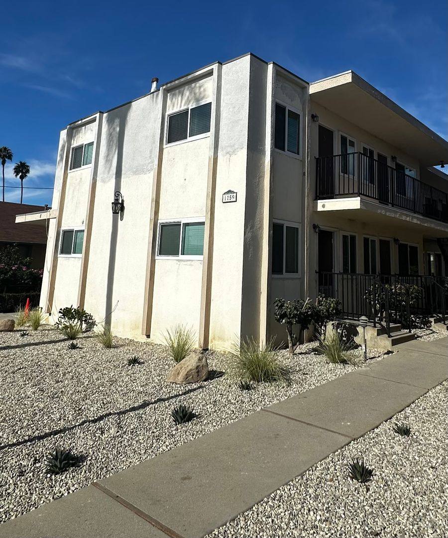 Apartment for rent at 1159 E Meta St, Ventura, CA 93001